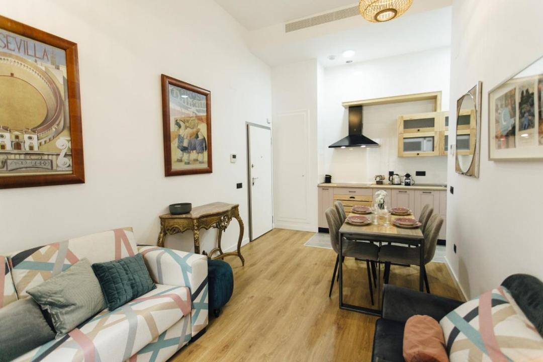 Modern With Seasonal Swimming Pool- 1Bd 1Bth- Goyeneta Apartment Seville Exterior photo